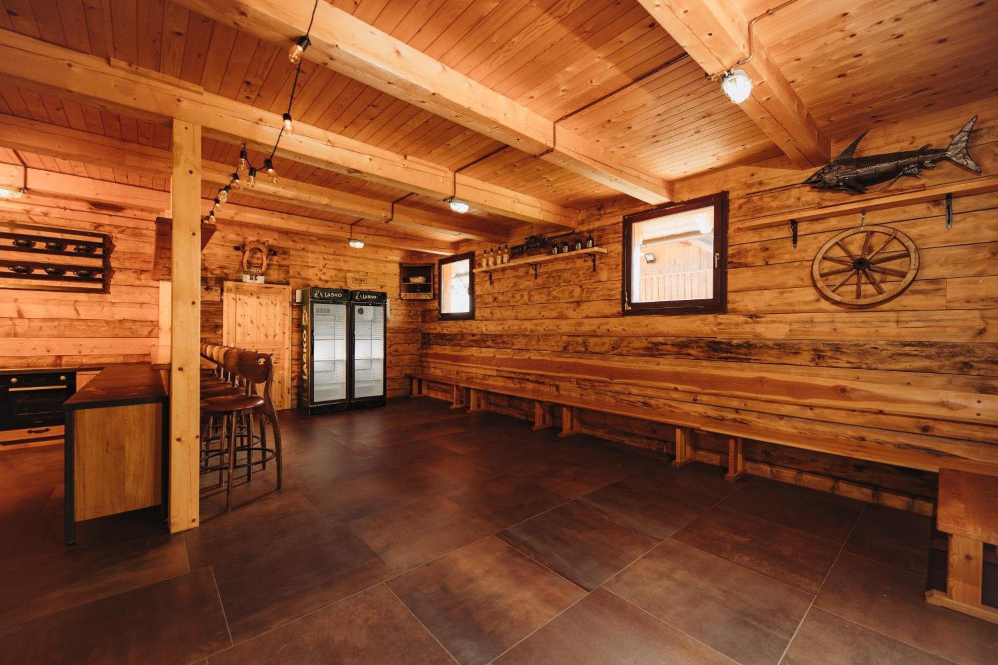 Ranc Mackadam Ranch Mackadam Villa Trzic Exterior photo