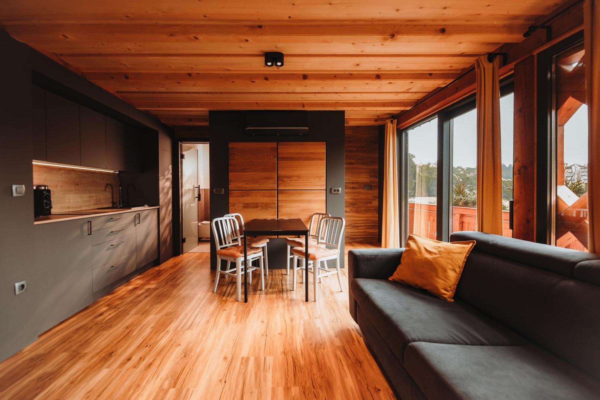 Ranc Mackadam Ranch Mackadam Villa Trzic Exterior photo